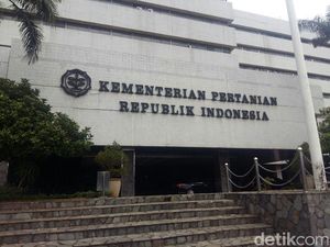 Sudah Punya Kalung Anticorona, Kok Kementan Bisa Lockdown?