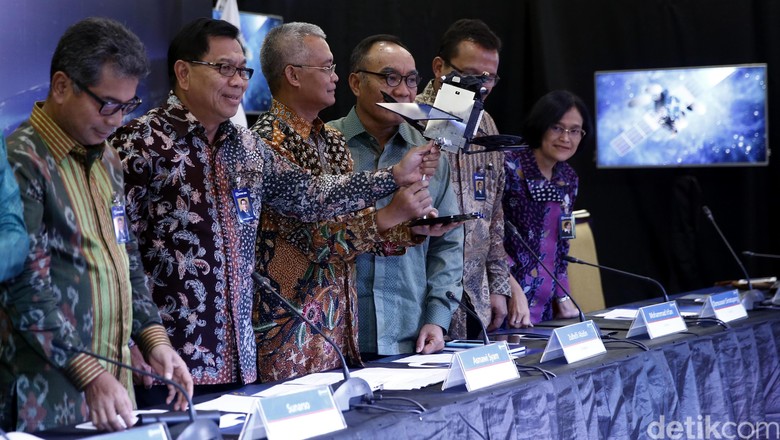 OJK Bakal Pangkas Batas Bunga Deposito Ini Tanggapan Bos BRI OJK Bakal Pangkas Batas Bunga Deposito Ini Tanggapan Bos BRI