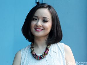 Cantiknya Joanna Alexandra, Sudah Punya 3 Anak Lho! Cantiknya Joanna Alexandra, Sudah Punya 3 Anak Lho!