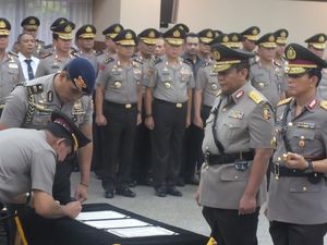 Irjen Ari Dono Resmi Jabat Kabareskrim, Komjen Anang Pensiun