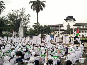 FPI: Kapitra Tak Terlibat SP3 Kasus Penghinaan Pancasila Habib Rizieq FPI: Kapitra Tak Terlibat SP3 Kasus Penghinaan Pancasila Habib Rizieq