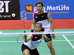 Riky/Richi dan Ronald/Melati Lolos, Edi/Gloria Kandas