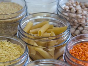 Kurangi Keribetan Memasak Saat Puasa dengan Stok Bahan Kering Ini