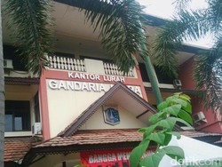 Tak Hanya Curi Komputer di Gandaria Utara, Oknum Pasukan Oranye Juga Pukuli Orang