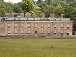 Rumah Masa Kecil Putri Diana Disewakan, Tapi Dilarang Ziarah ke Makamnya!