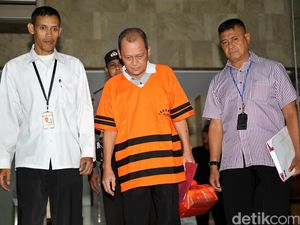 Badaruddin Amsori Diperiksa KPK Selama 9 Jam