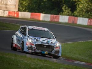 Hyundai Uji Mesin Turbo Baru di Nurburgring 24 Jam