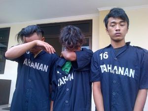 Kicauan Anggota Gang Rape Pemerkosa Siswi SD di Semarang Kicauan Anggota Gang Rape Pemerkosa Siswi SD di Semarang