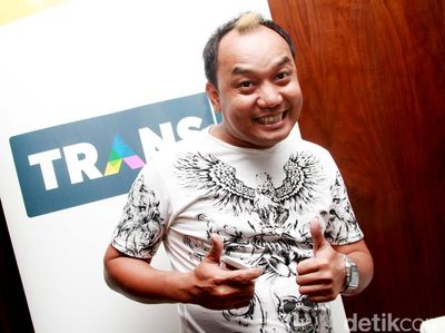 Intip Rumah Azis Gagap, Pelawak Senior yang Juga Juragan Sapi Kurban