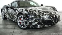 Alfa Romeo Terinspirasi Adidas