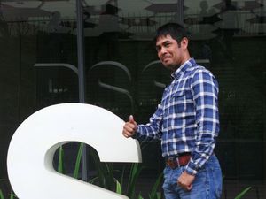 Nilmaizar Resmi Jadi Pelatih Persela