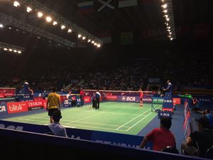 Bocornya Istora Dikeluhkan Lin Dan