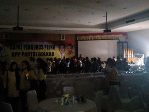 Rapat Perdana DPP Golkar 2016-2019 Bubar Gara-gara Mati Lampu Rapat Perdana DPP Golkar 2016-2019 Bubar Gara-gara Mati Lampu