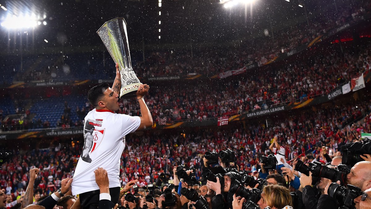 Jose Antonio Reyes saat menjuarai Liga Europa bersama Sevilla. Pemain Spanyol itu tutup usia akibat kecelakaan mobil pada Sabtu (1/6/2019). (Foto: Getty Images/David Ramos)