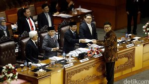 DPR Sahkan Revisi UU Pilkada