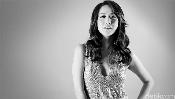 Bunga Citra Lestari, Ibu yang Memesona