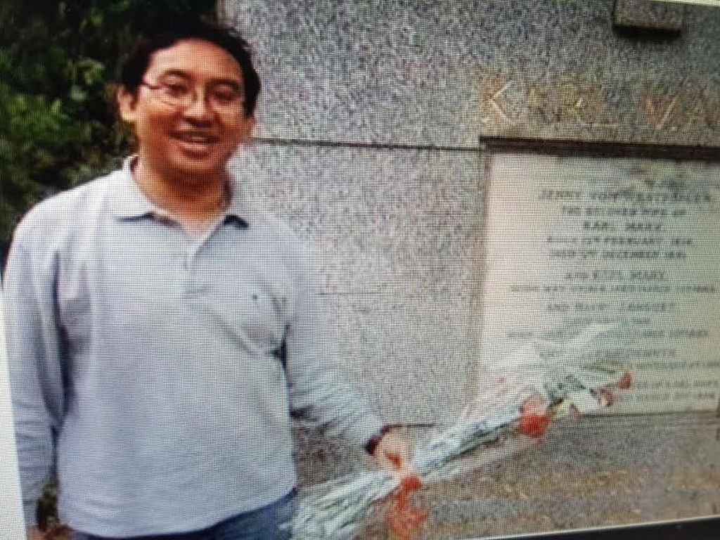 Cerita Fadli Zon yang Menolak PKI dan Kunjungannya ke Makam Karl Marx Cerita Fadli Zon yang Menolak PKI dan Kunjungannya ke Makam Karl Marx
