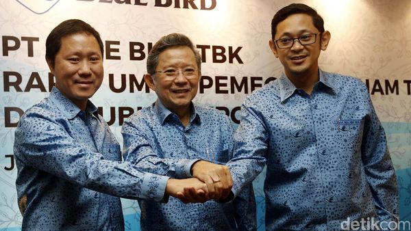 Blue Bird Bagikan Deviden