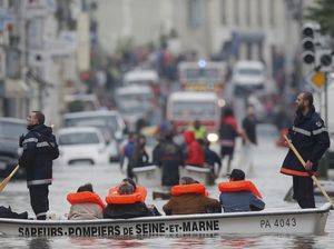 Banjir di Ukraina: 3 Orang Tewas, 6000 Rumah Rusak