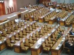 Di Ruangan Hanya Ada 79 Wakil Rakyat, Pimpinan DPR: Paripurna Kuorum
