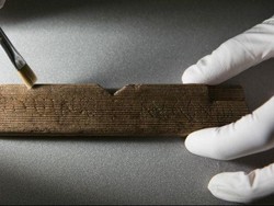 Dokumen Tulisan Tangan Tertua Era Romawi Ditemukan di Inggris