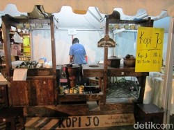 Kopi Temanggung dan Jamu Kunyit Asem Diracik Segar