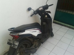 Pura-pura Cari Skateboard yang Hilang, Panji Bawa Kabur Motor di Taman