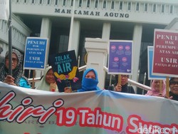 Koalisi Masyarakat Tolak Swastanisasi Air: Di Singapura Air Lebih Murah