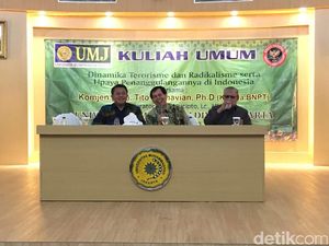 Cerita Pertobatan Mantan Napi Teroris Yudi Zulfahri di Depan Mahasiswa