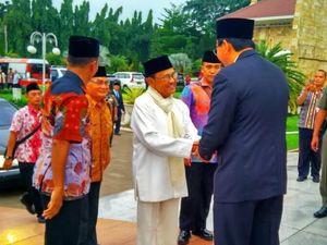 Saat Ahok Tak Sengaja Bertemu Habibie di TMP Kalibata