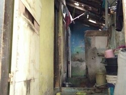 Begini Kondisi Rumah Jaka Anak Pemulung yang Mengidap Kanker Paru dan Kelainan Otot