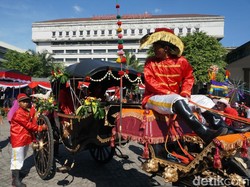 Meriahnya Karnaval Dugderan di Kota Tua Semarang Sambut Ramadhan