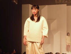 Koleksi Hi Lo Populo Batik, Menghadirkan Batik dalam Dimensi Berbeda