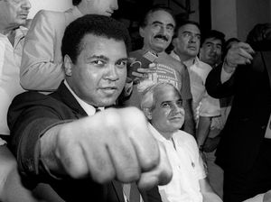 Muhammad Ali Tutup Usia Muhammad Ali Tutup Usia