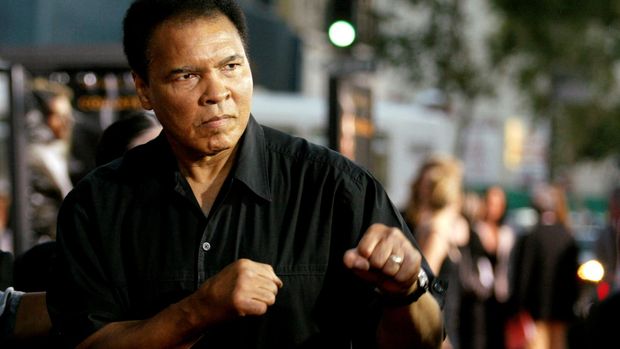 Mendiang Muhammad Ali petinju terbaik sepanjang masa di kelas berat. (