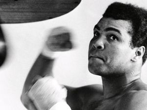 Kenangan Mike Tyson dan Muhammad Ali: Main Catur dan Mengaji Bareng