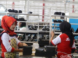 Pengusaha Ungkap Biang Kerok di Balik Pabrik Sepatu Bata Tutup