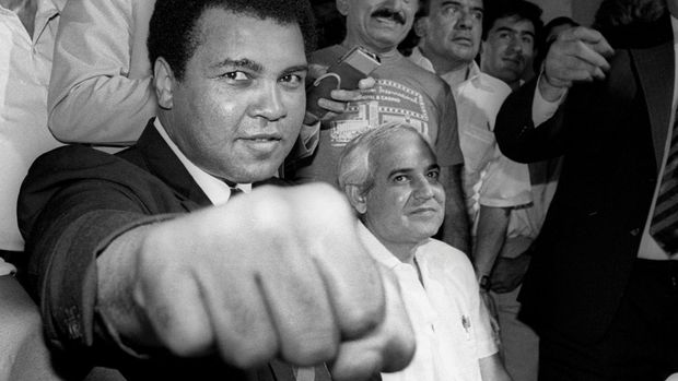Muhammad Ali dikenal sebagai petinju yang kerap melontarkan kata-kata kontroversial sebelum bertanding. (