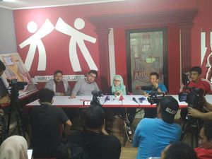 Teman Ahok Minta Maaf Sempat Berencana Demo Kedubes Singapura Teman Ahok Minta Maaf Sempat Berencana Demo Kedubes Singapura