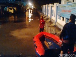 Banjir 80 Cm Akibat Tanggul Jebol di Muara Angke, 500 Warga Masih Tertahan
