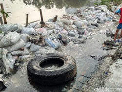 Banjir di Muara Angke Sudah Surut, Tanggul yang Jebol Ditahan Karung Pasir