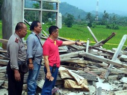 Bahan Petasan Meledak, 1 Rumah di Sukabumi Hancur dan Seorang Warga Kritis
