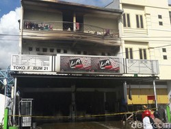Rumah Kos di Makassar Terbakar, 1 Orang Tewas dan 10 Lainnya Alami Luka Bakar
