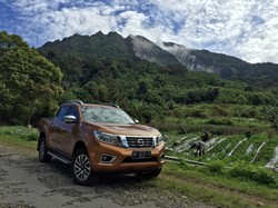 Mengintip Proses Produksi Mobil Pikap Nissan Navara