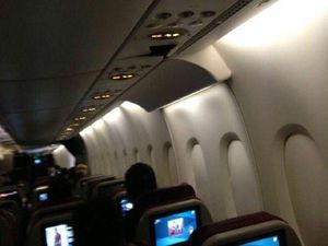 Singapore Airlines Kena Turbulensi Parah di Langit Myanmar Singapore Airlines Kena Turbulensi Parah di Langit Myanmar