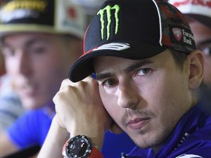 Lorenzo Ungkap Kendalanya Musim Ini Lorenzo Ungkap Kendalanya Musim Ini