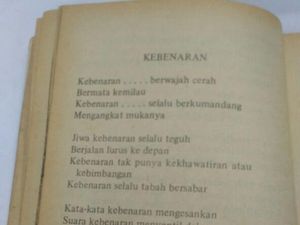 Puisi Menyentuh Muhammad Ali Soal Kebenaran dan Kebebasan