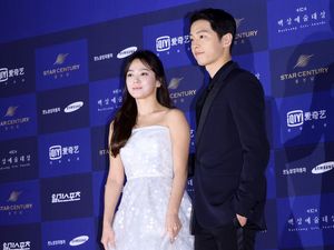 Ini Bukti Song Hye Kyo Ikut Song Joong Ki ke Bali
