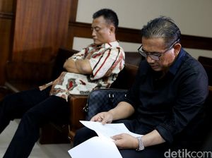 Pledoi Awang dan Ichsan