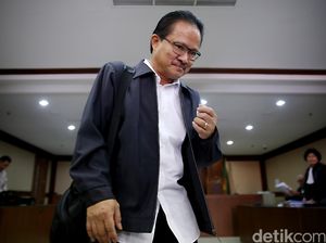 Eks Dirjen Hubla Bobby Mamahit Hadapi Vonis Eks Dirjen Hubla Bobby Mamahit Hadapi Vonis